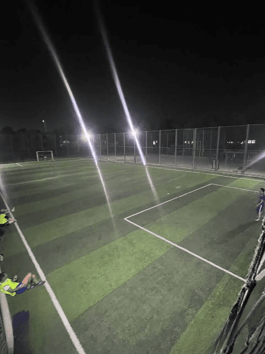 Lokomotiv Sport Park futbol maydoni